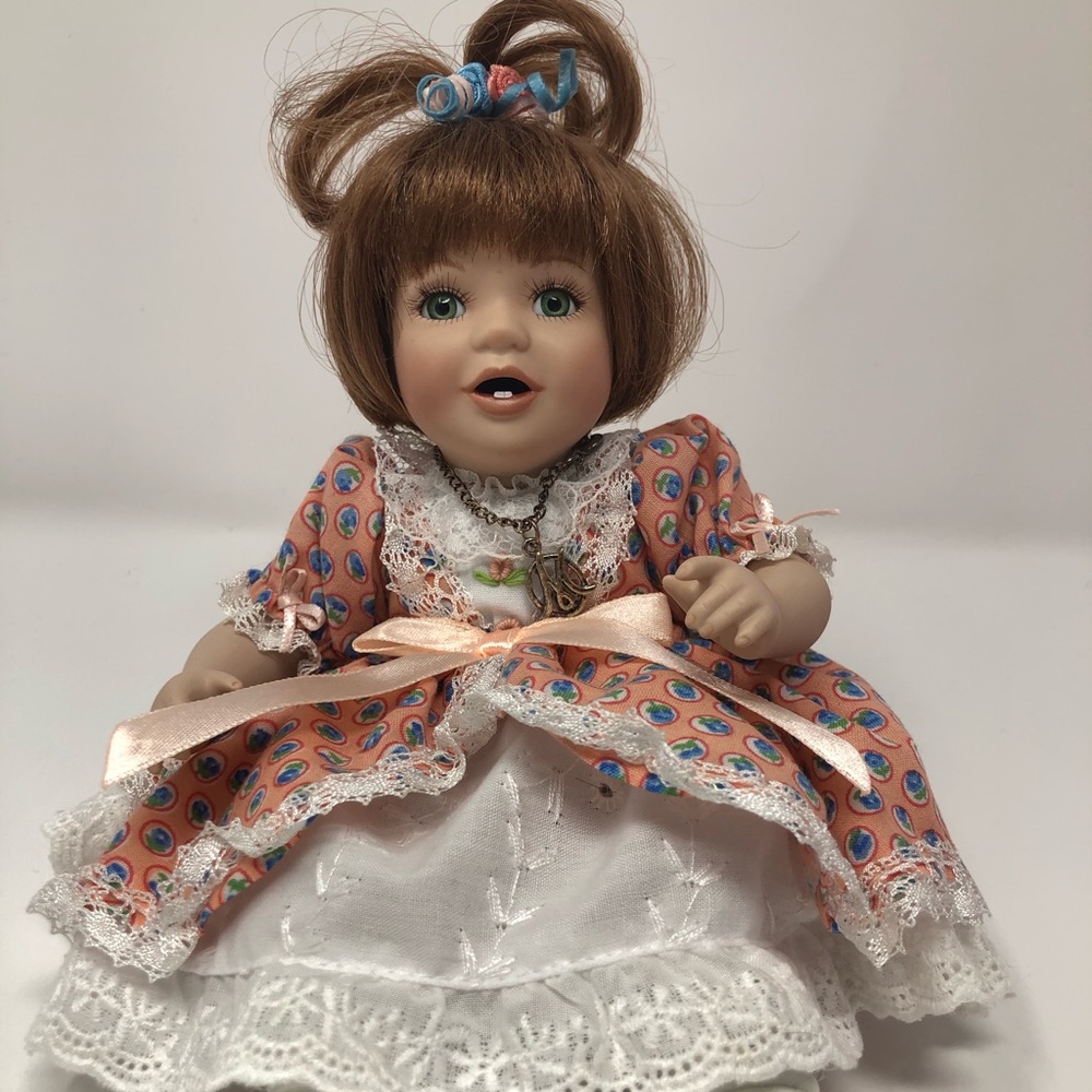 2001 Marie Osmond Doll ‘Debbie Tiny Tot’ #2797